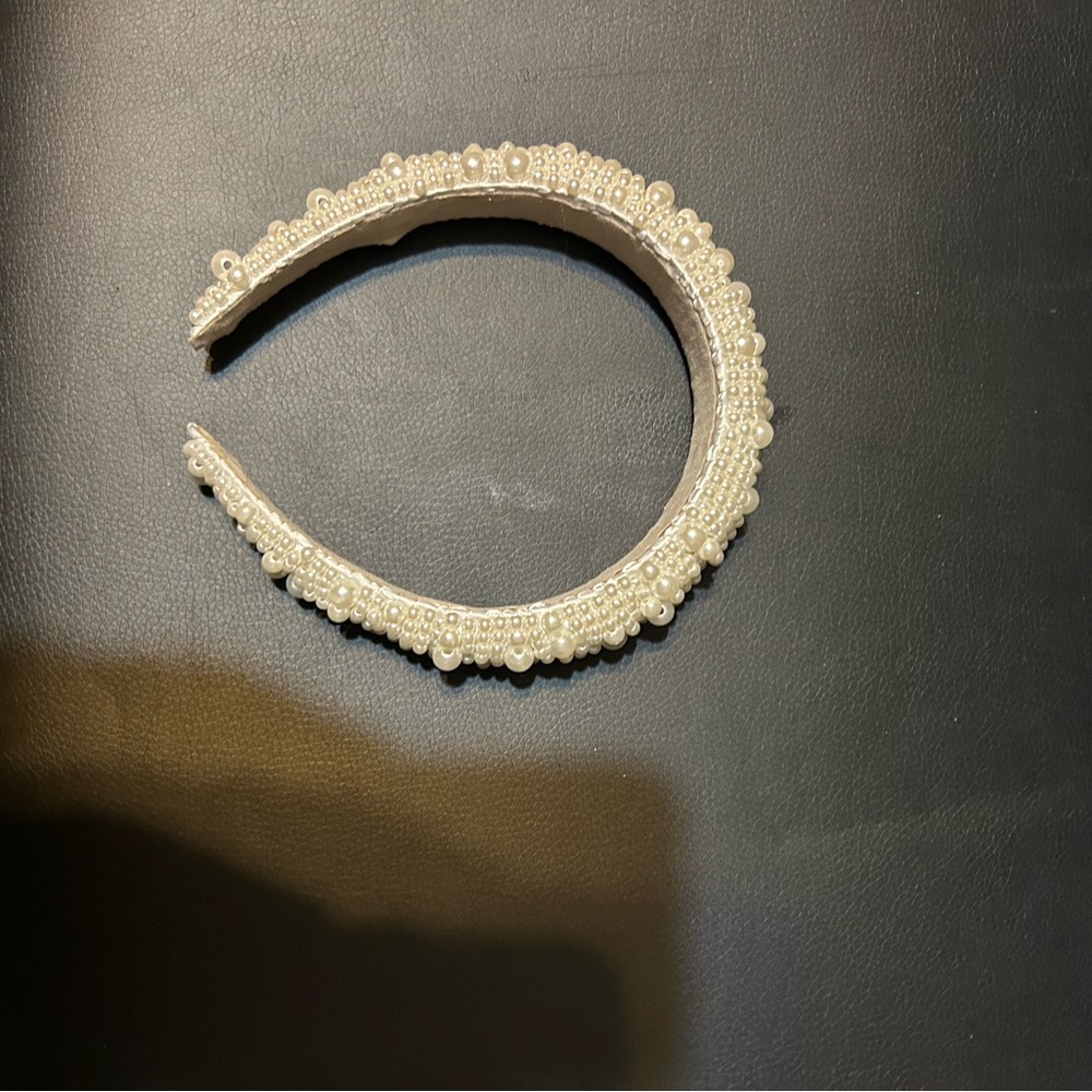 Source Unknown Pearl-Studded Cream Headband